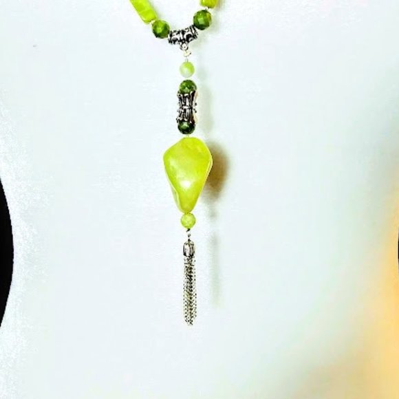 SERPENTINE*SAGUARO GREEN JASPER*LARIAT/Y STYLE NECKLACE*HAND CRAFTED - Picture 1 of 7